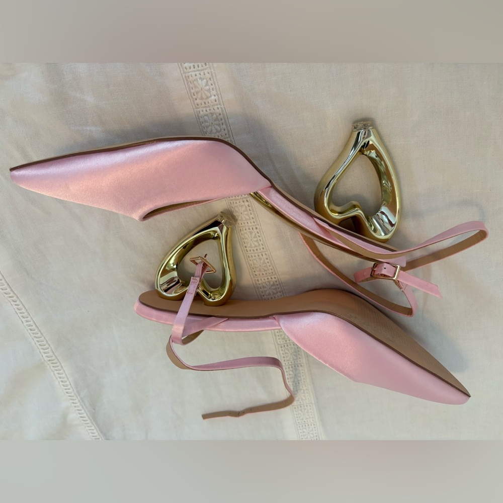 Chic Pink Strappy Heels